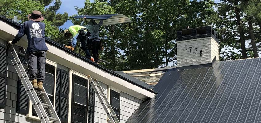 choose-metal-for-roof-replacement-this-year in massachusetts